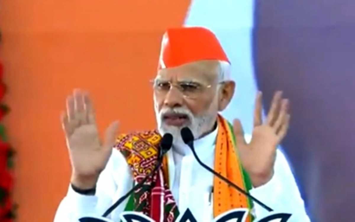 मोदी ने मतदाताओं को चेताया : कांग्रेस की जातिगत राजनीति से रहें सावधान